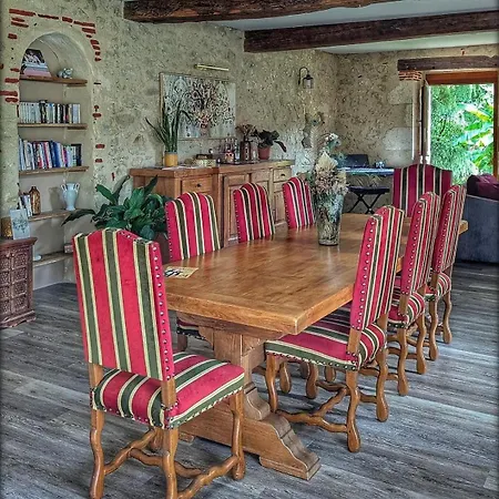 Domaine De Pourrouquet - D'hotes De Charme Avec Piscine Et Bed & Breakfast 3*