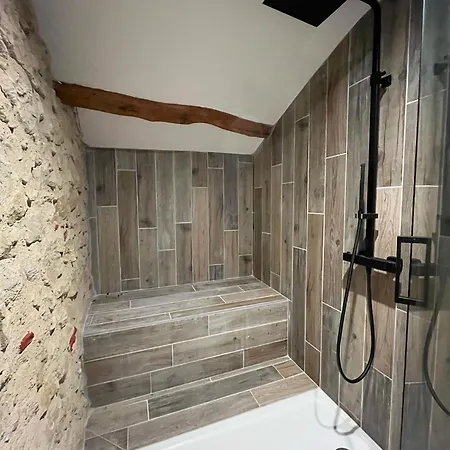 Bed and breakfast Domaine De Pourrouquet - D'hotes Vic-Fezensac