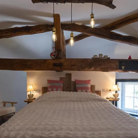 Domaine De Pourrouquet - D'hotes De Charme Avec Piscine Et Vic-Fezensac