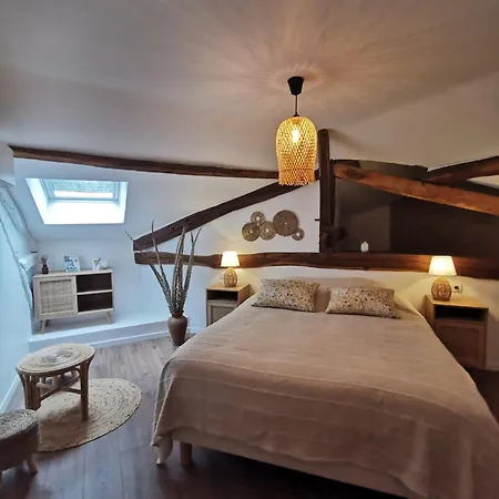 Bed & Breakfast Domaine De Pourrouquet - D'hotes De Charme Avec Piscine Et Inclus 3*
