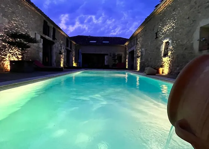 Bed & Breakfast Domaine De Pourrouquet - D'hotes De Charme Avec Piscine Et 3*