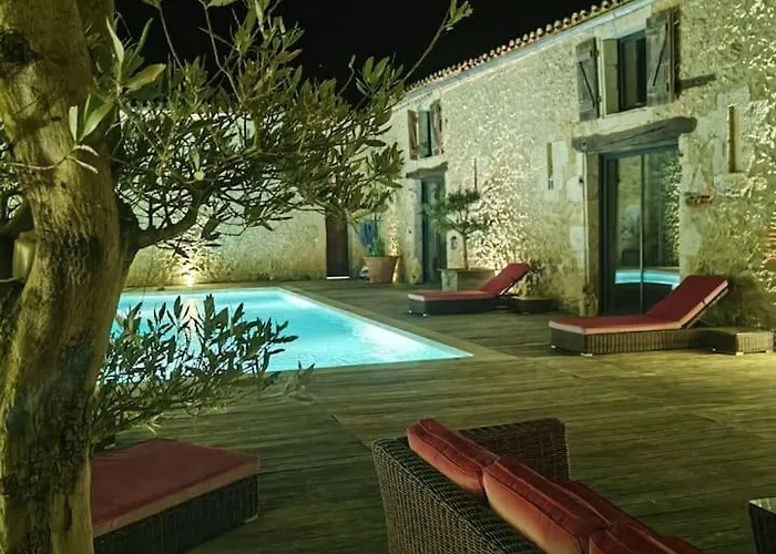 Domaine De Pourrouquet - D'hotes De Charme Avec Piscine Et