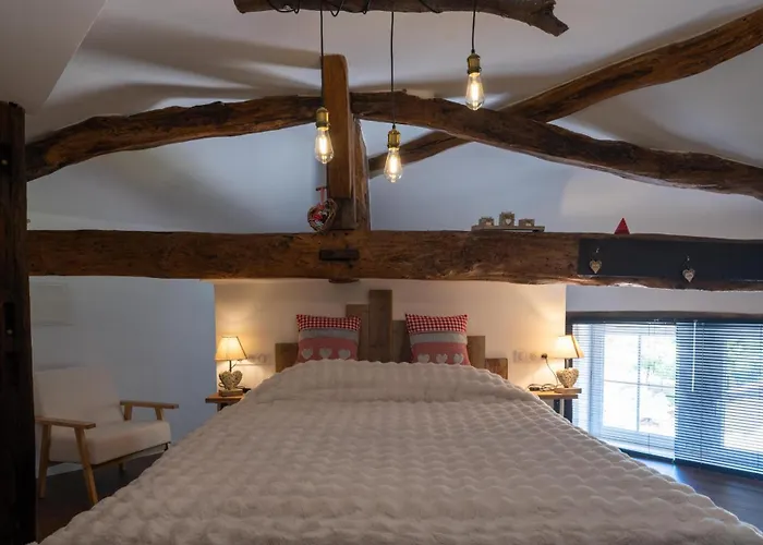 Domaine De Pourrouquet - D'hotes De Charme Avec Piscine Et Vic-Fezensac