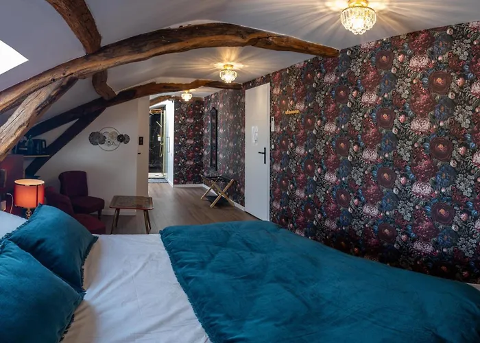 Domaine De Pourrouquet - D'hotes De Charme Avec Piscine Et Bed & Breakfast