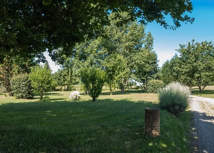 Bed & Breakfast Domaine De Pourrouquet - D'hotes De Charme Avec Piscine Et Vic-Fezensac