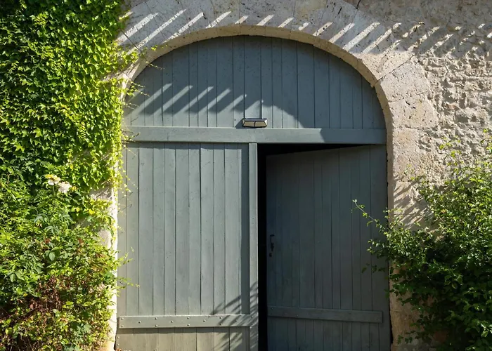 Bed & Breakfast Domaine De Pourrouquet - D'hotes De Charme Avec Piscine Et 3*