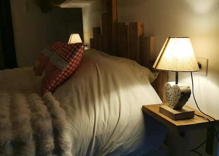 Domaine De Pourrouquet - D'hotes De Charme Avec Piscine Et Bed & Breakfast