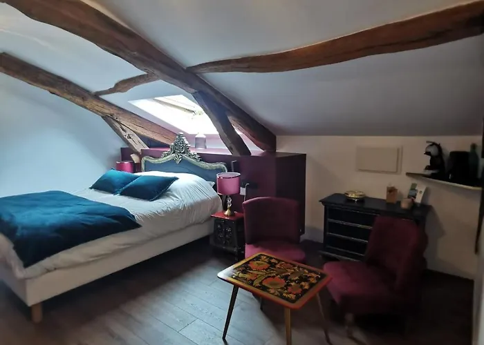 Domaine De Pourrouquet - D'hotes Bed & Breakfast 3*