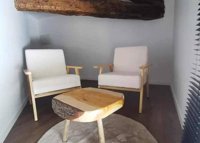 Domaine De Pourrouquet - D'hotes De Charme Avec Piscine Et Bed & Breakfast