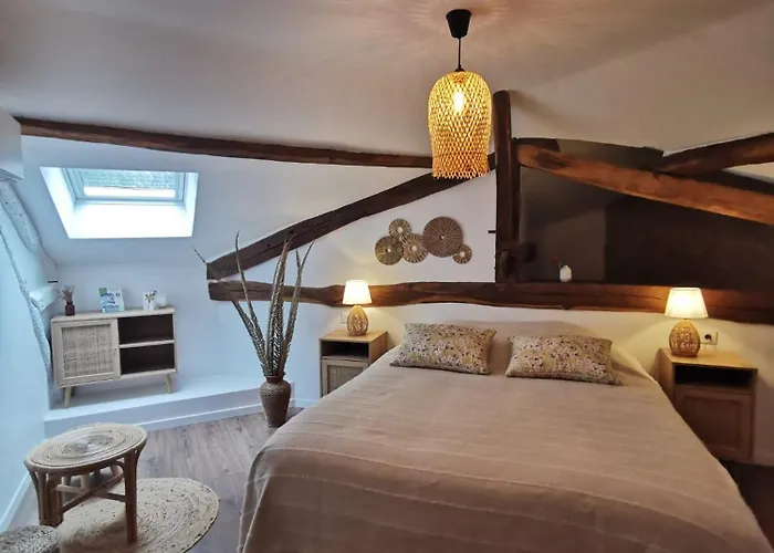 Bed & Breakfast Domaine De Pourrouquet - D'hotes De Charme Avec Piscine Et 3*