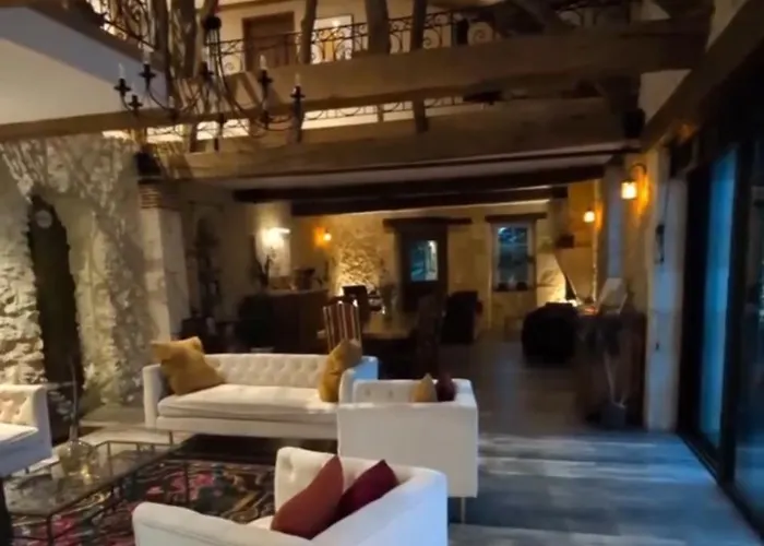 Domaine De Pourrouquet - D'hotes De Charme Avec Piscine Et 3*